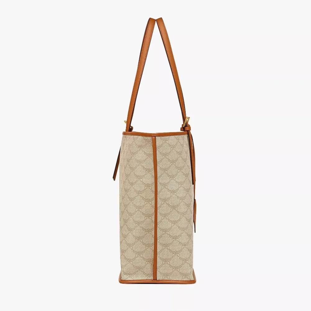 LAST DAY TO ENTER TO WIN A MCM TOTE NWT (Entry listing) - Picture 5 of 9